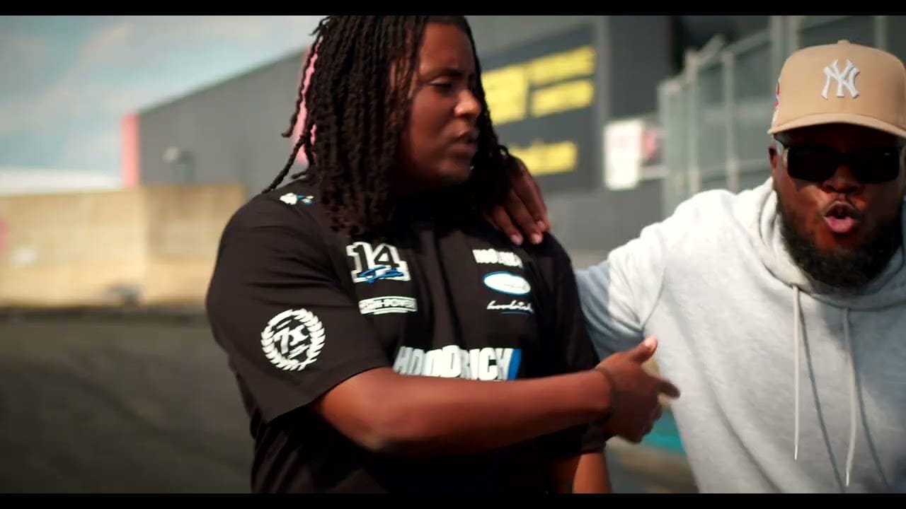 Greezy – J’FONCE feat Shreez (Clip Officiel)