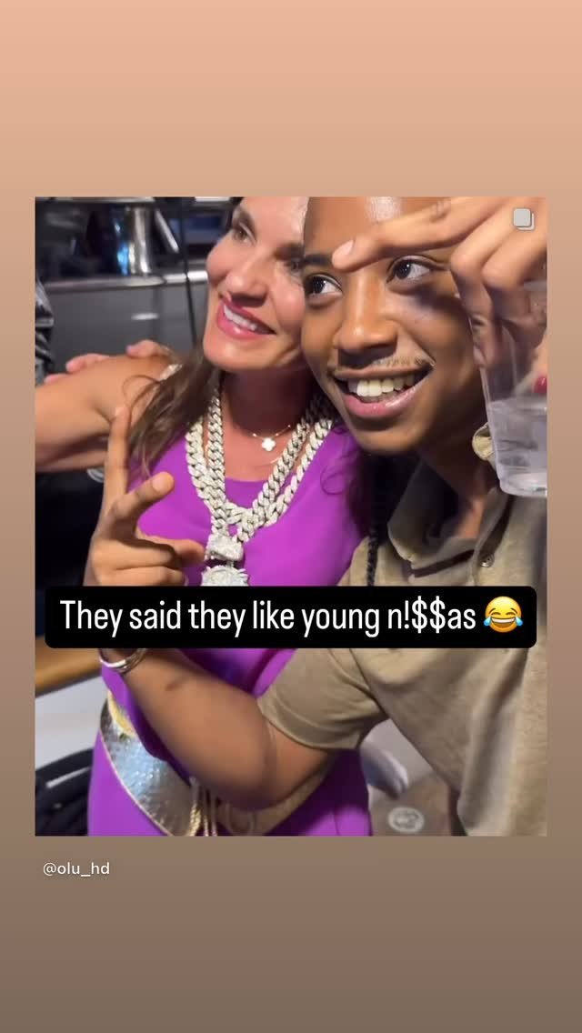 Pressa On his way to the Presidential Suite with Your Aunties 😂