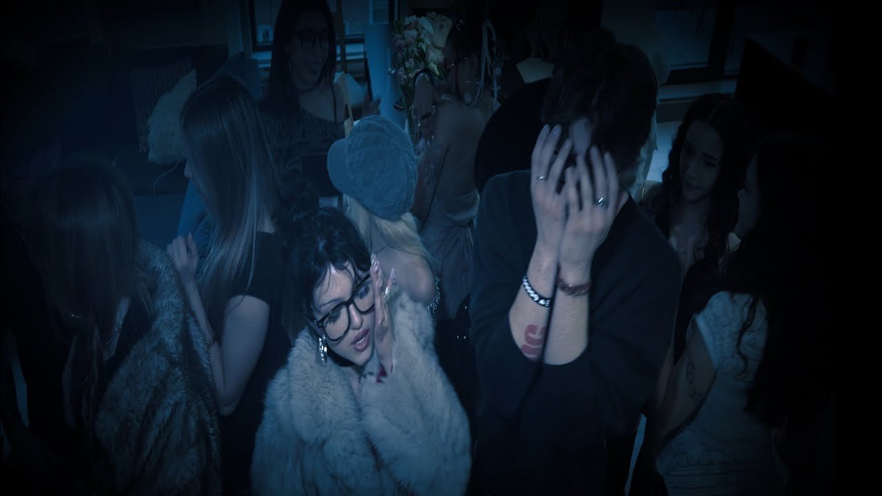 Mokaell & Mzrabelle – Girlboss (dir. Veyby)