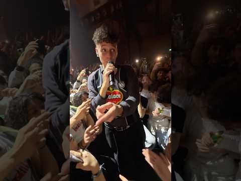 2000 brouillons en chœurs à l’Élysée Montmartre, c’était qqchose 😮‍💨