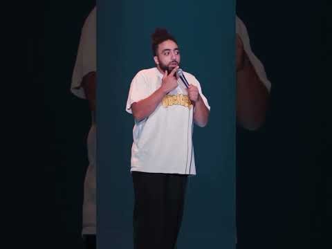 Anas Hassouna VS La Caq #humour #montreal #standupcomedy