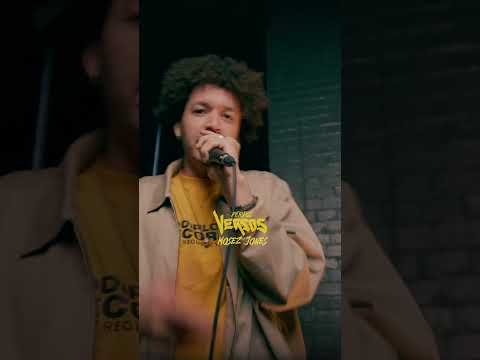 Performance live exclusive de Mosez Jones
