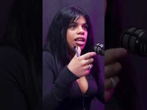 Teeya avoue aimer être regardée par des inconnus… 👁️