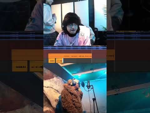 Les gars sont arrivés avec une énergie de fou, just having fuuun ‼️🔥🔥 @szigh_ @kainebasquiatt