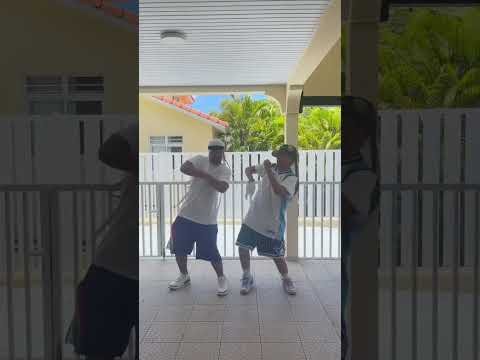 Baloo et Alisha quand le bebe dort 😂😂